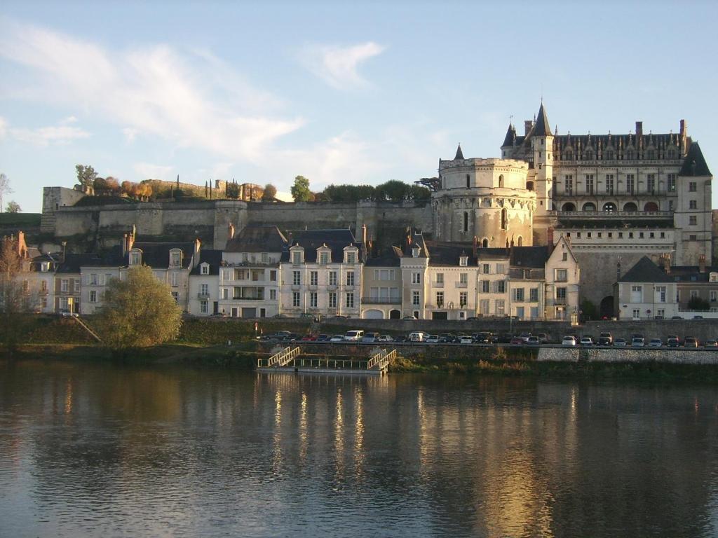 Les Fleurons B&B Amboise Dış mekan fotoğraf